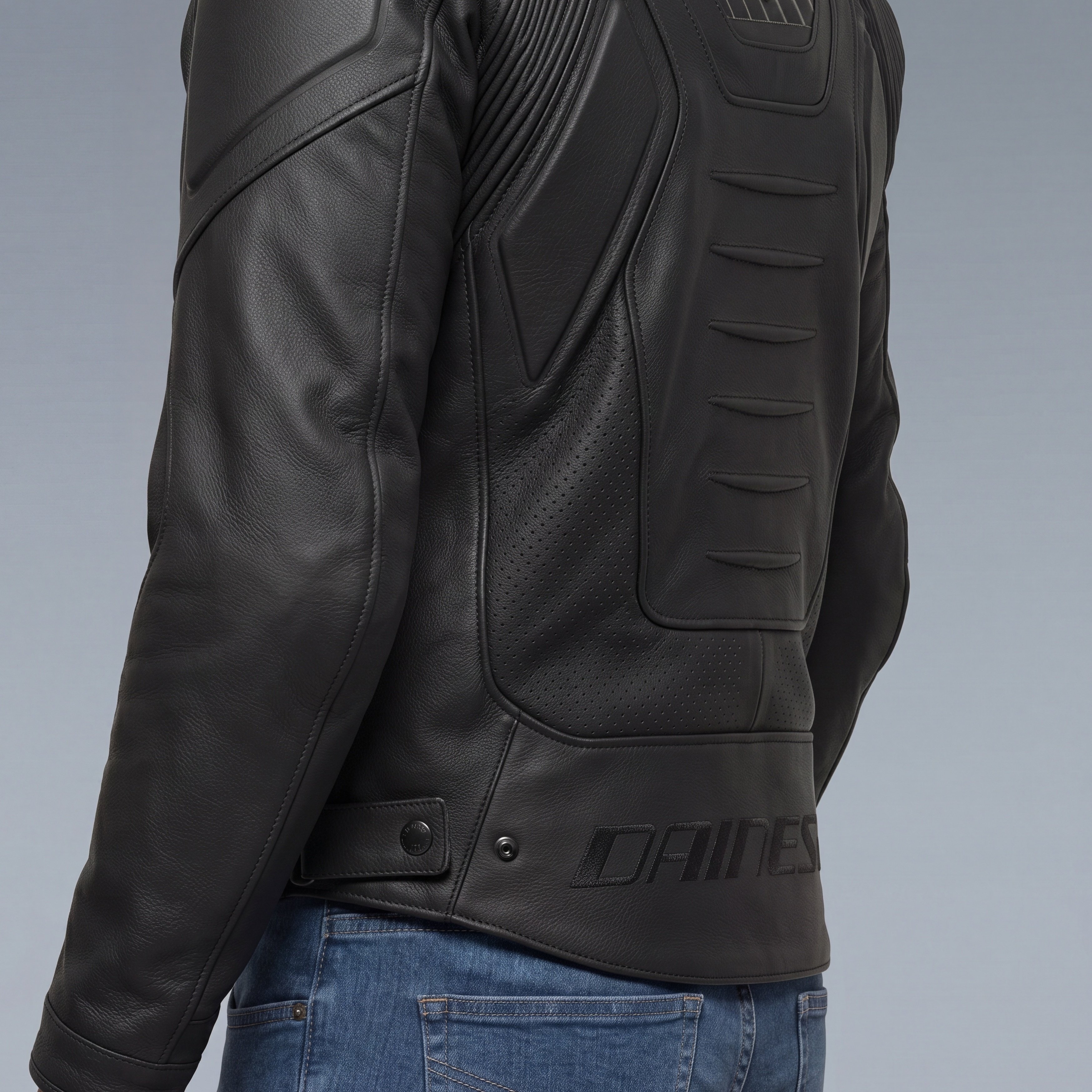 SUPER SPEED 5 LEATHER JACKET PERF. - BLACK/BLACK/GOLD - 6