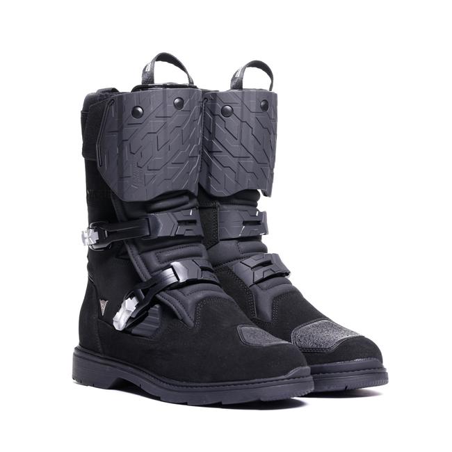 Dainese Men's Black/Black - Overyond Xt Gore-Tex - Four-Season Gore - Waterproof - 44
