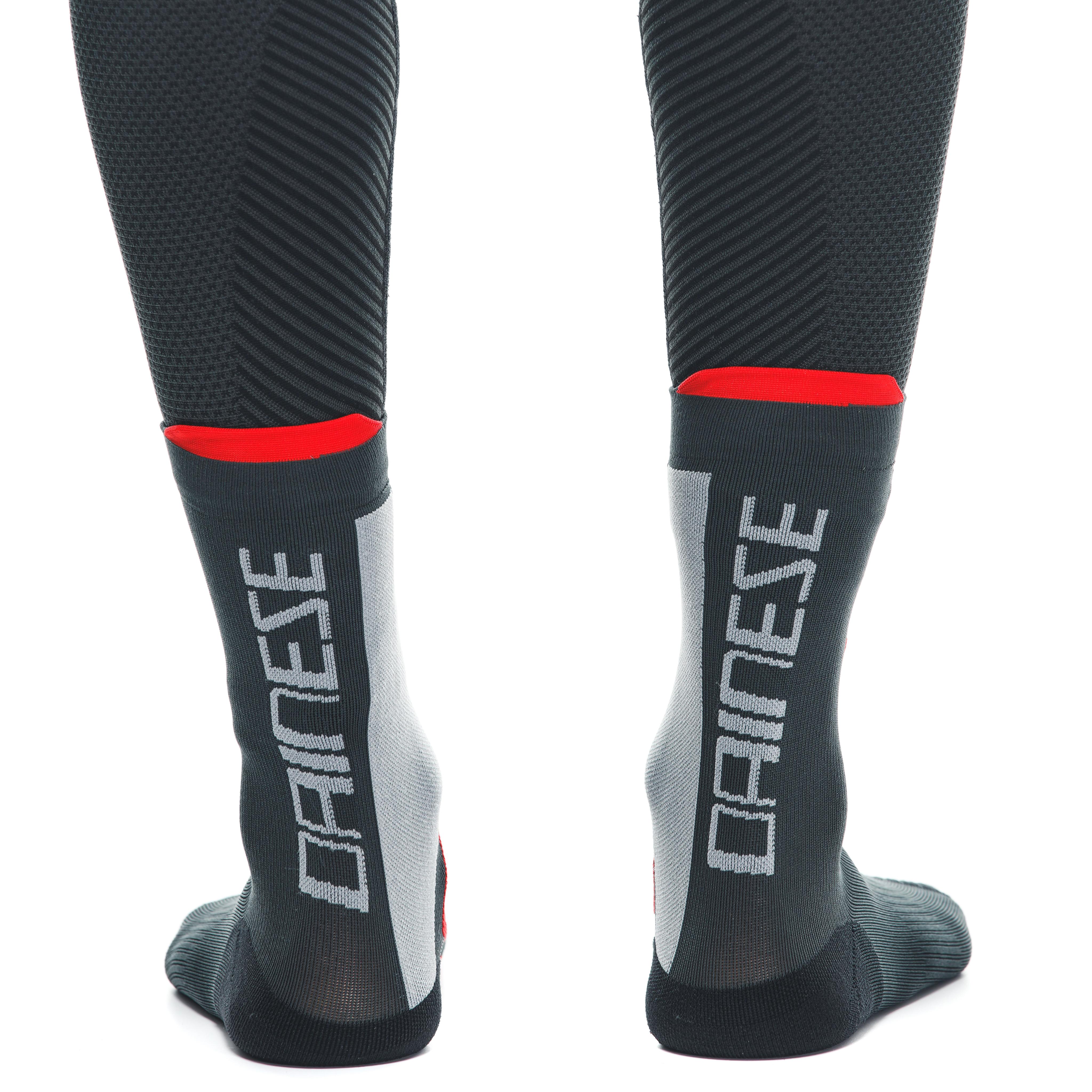 THERMAL MOTORCYCLE MEDIUM SOCKS UNISEX - MID LAYER WINTER - BLACK/RED - 4