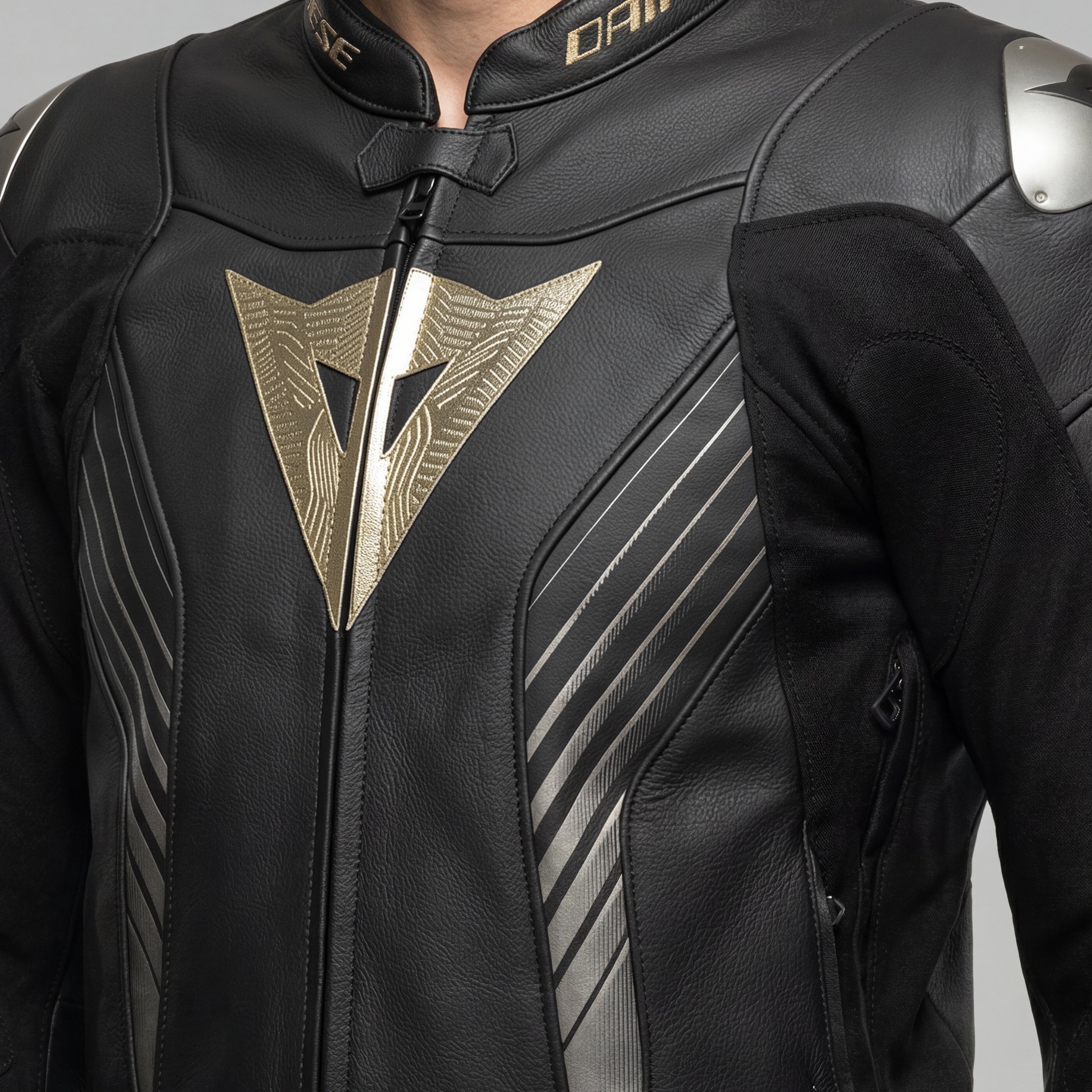 SUPER SPEED 5 LEATHER JACKET - BLACK/BLACK/GOLD - 6