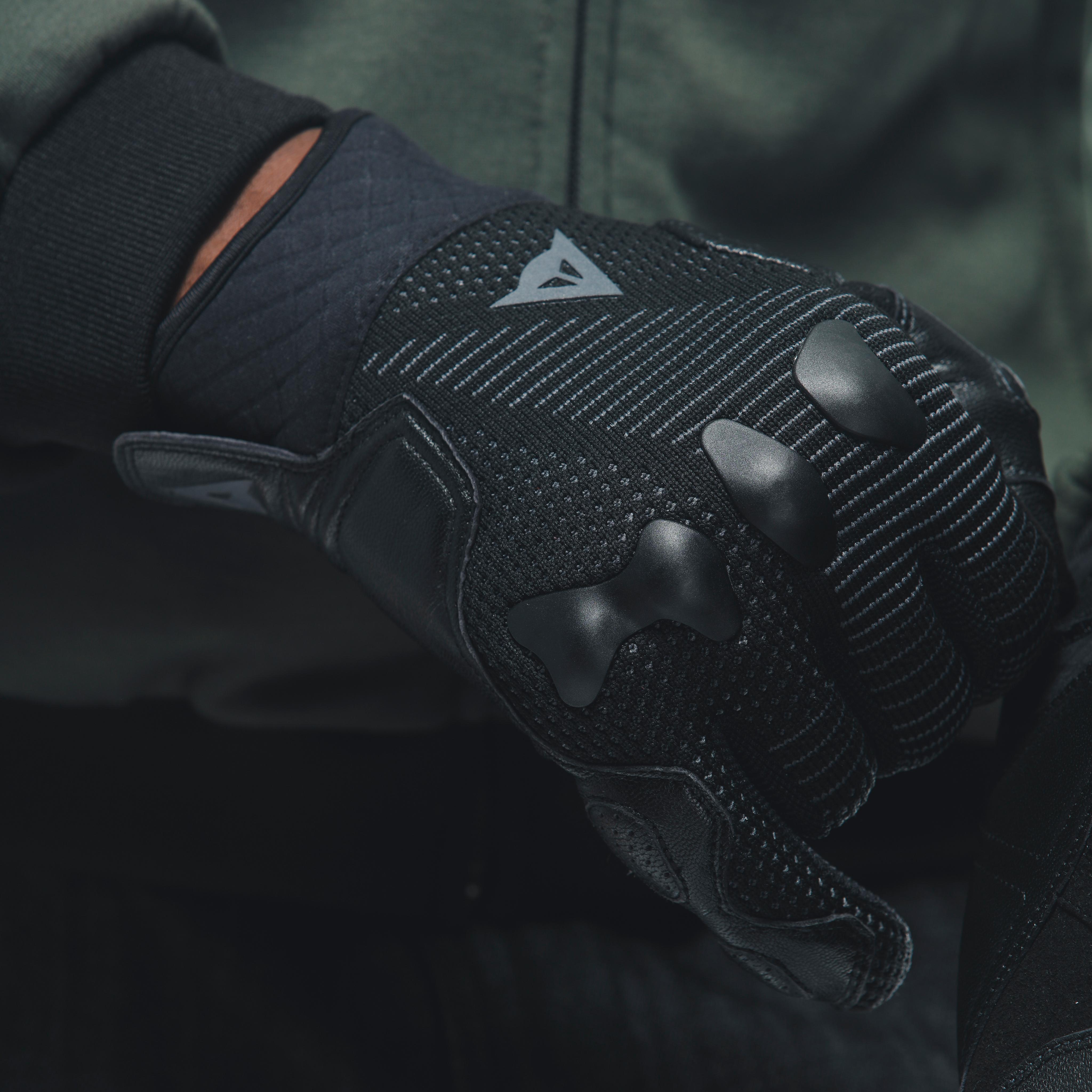 UNRULY ERGO-TEK - MEN'S MOTORCYCLE TEXTILE GLOVES - BLACK/ANTHRACITE - 9