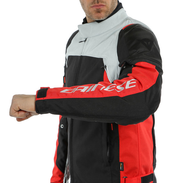 speed-master-d-dry-jacket-glacier-gray-lava-red-black image number 10