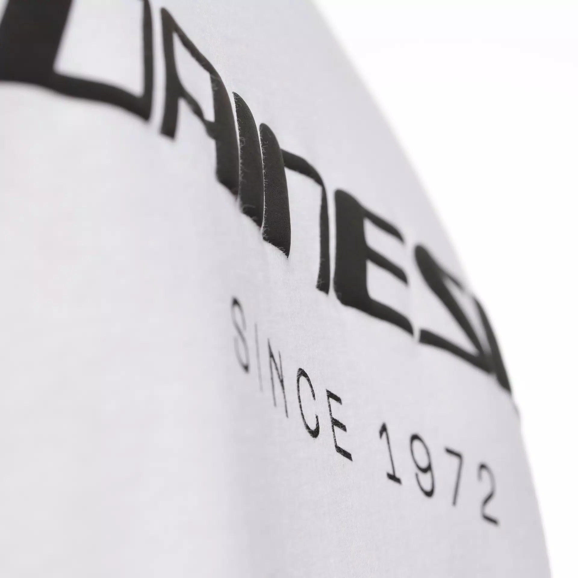 ESSENCE WORDMARK - CAMISETA CUELLO REDONDO HOMBRE