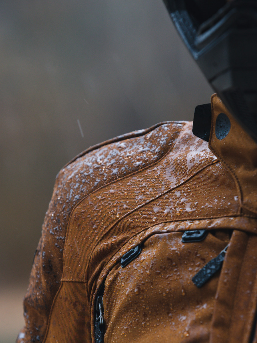 Hekla Absoluteshell™ Pro 20K, laminated membrane jacket