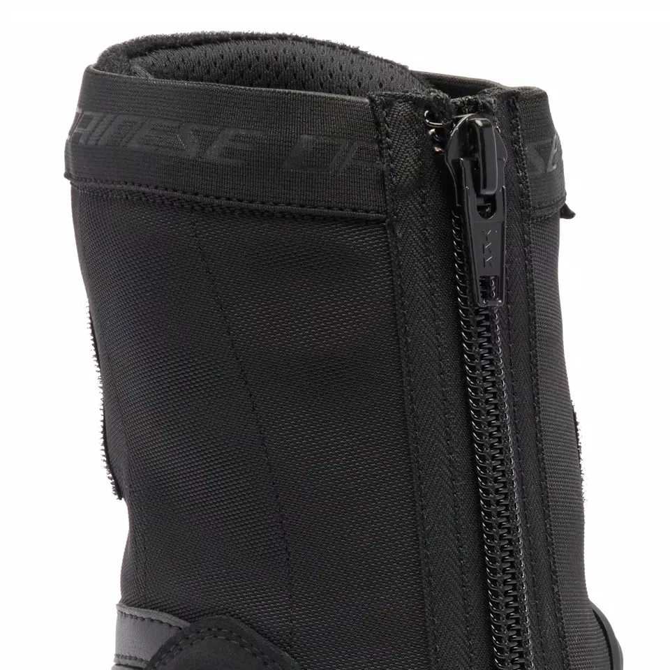 AXIAL 2 AIR BOOTS - BLACK/BLACK/RED-FLUO - 8
