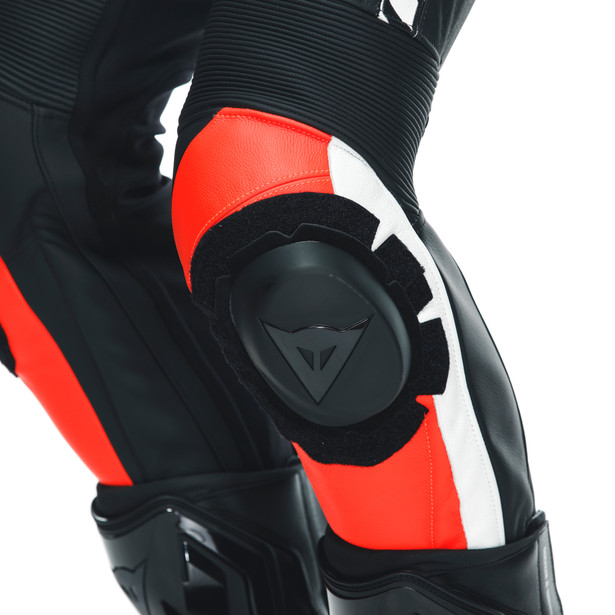 avro-4-leather-2pcs-suit-black-matt-fluo-red-white image number 13