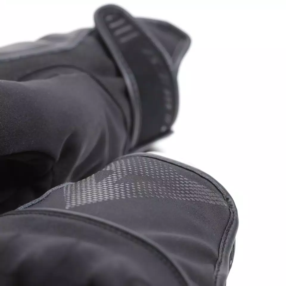 UDINE WP - MEN'S WATERPROOF MOTORCYCLE GLOVES - BLACK/REFLEX - 9