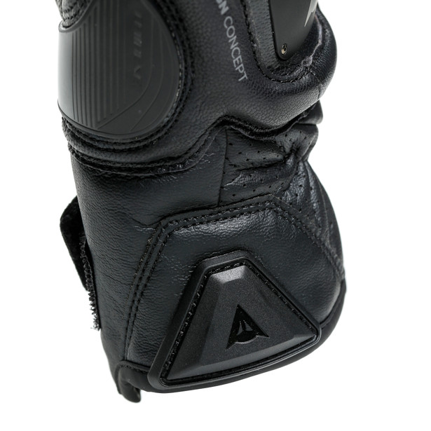 4-stroke-2-gloves-black-black image number 7