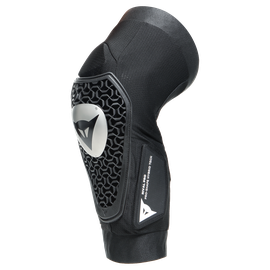 RIVAL PRO KNEE GUARDS
