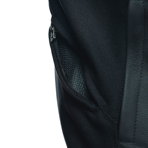 sportiva-giacca-moto-in-pelle-uomo-black-matt-black-matt-black-matt image number 11