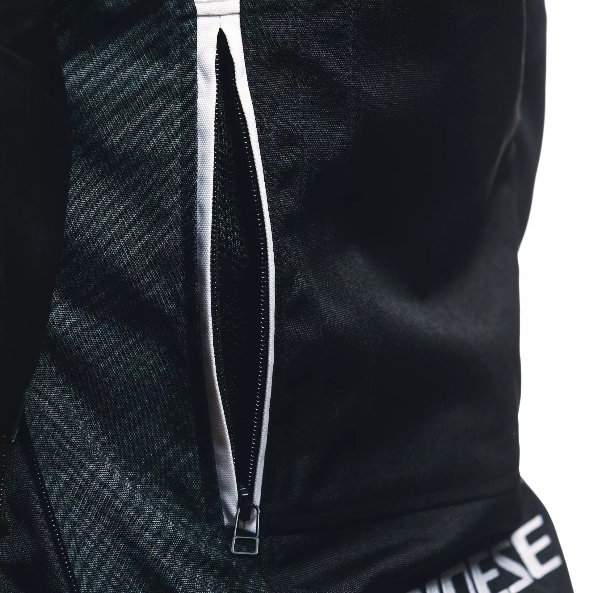 AVRO 5 - WOMEN'S FABRIC MOTORCYCLE JACKET