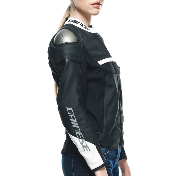 rapida-giacca-moto-in-pelle-perforata-donna-black-matt-black-matt-white image number 5
