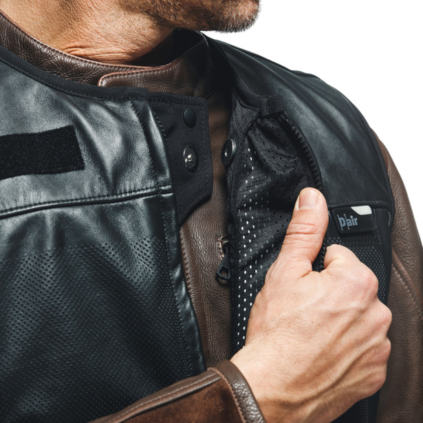 smart-jacket-leather-black image number 16