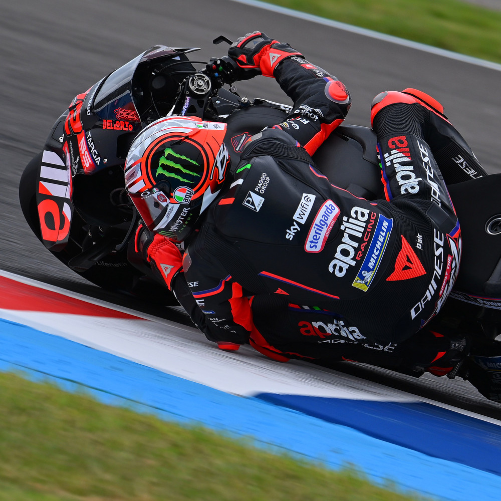 Achetez vous aussi les vêtements du MotoGP™