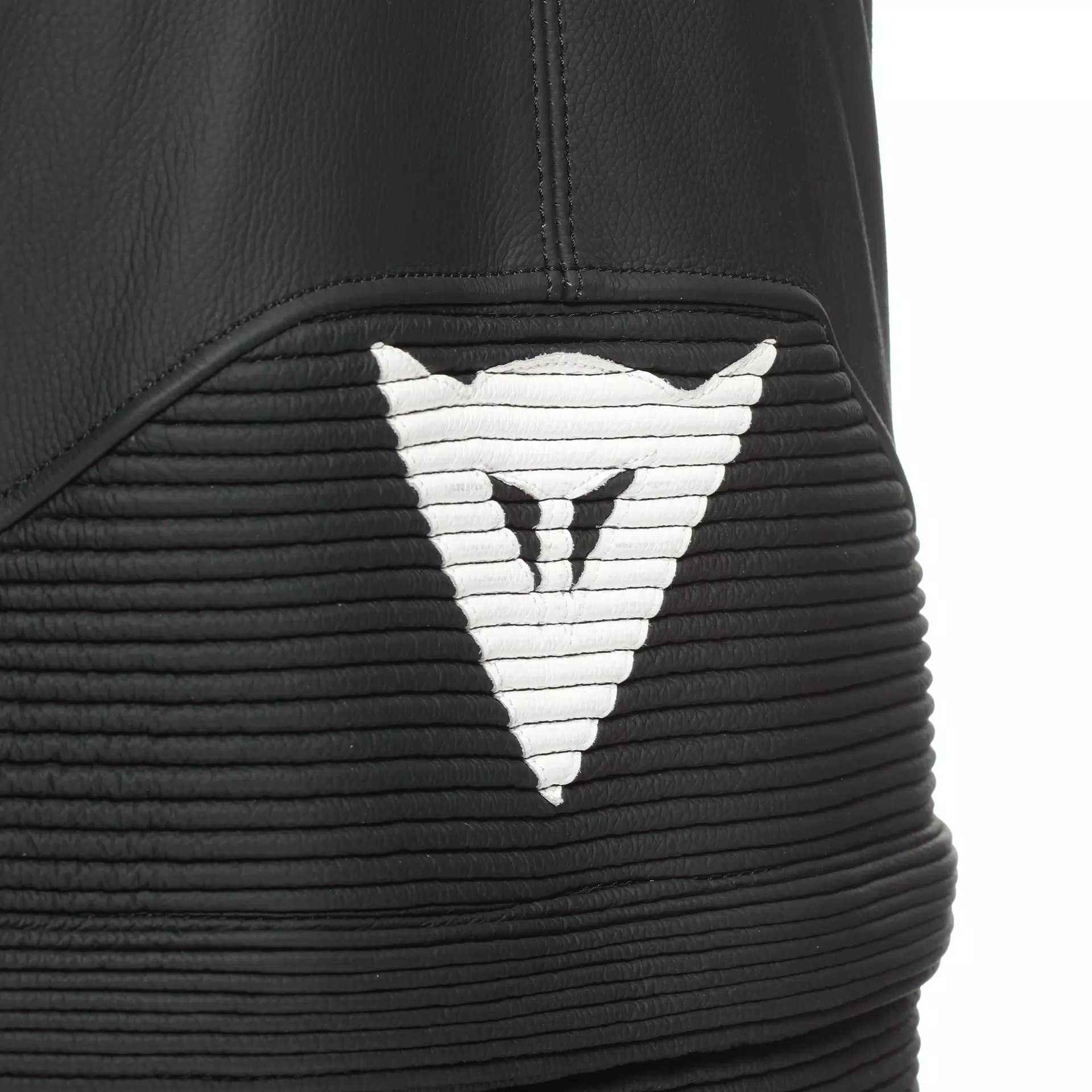 AVRO 4 LEATHER 2PCS SUIT