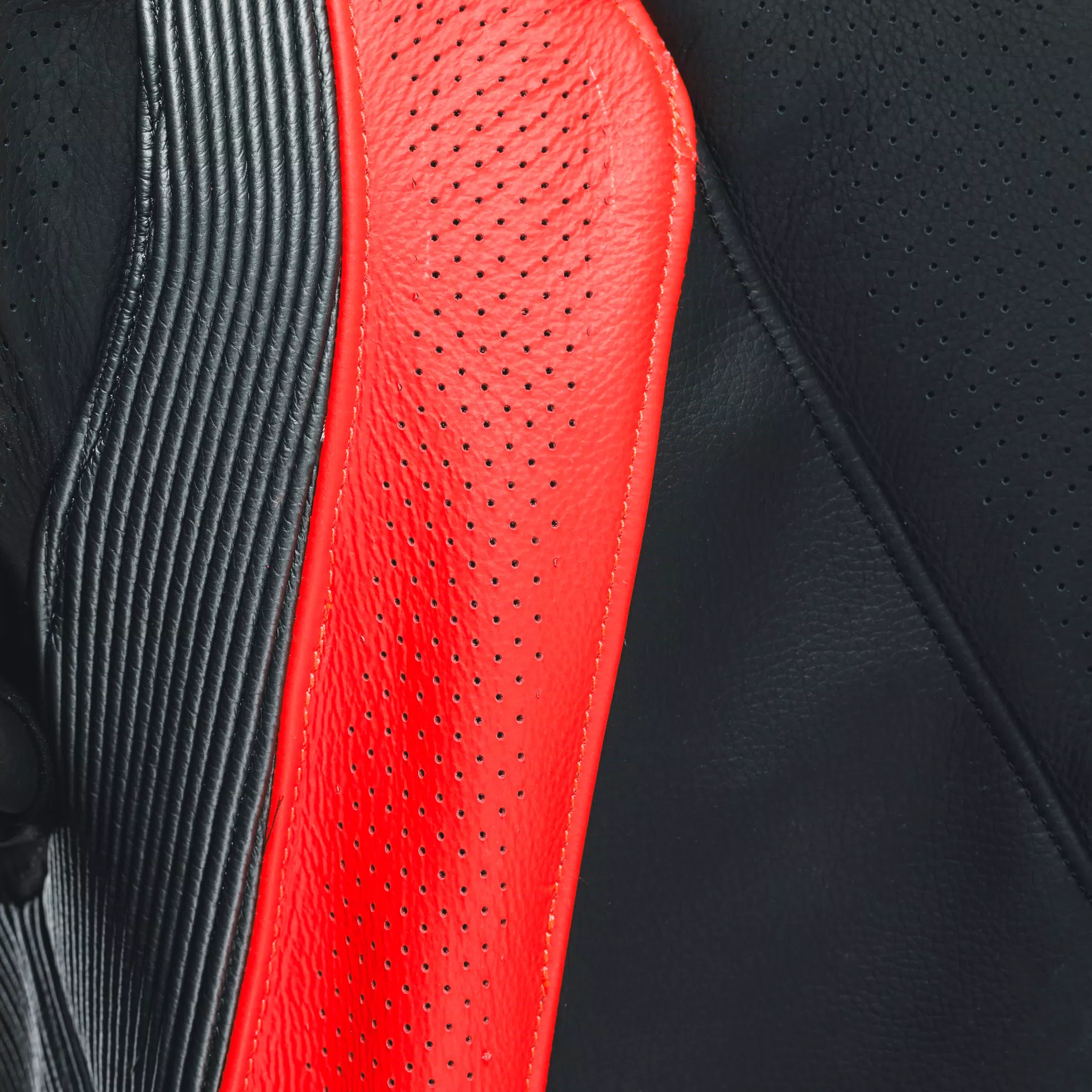 AUDAX D-ZIP 1PC PERF. LEATHER SUIT