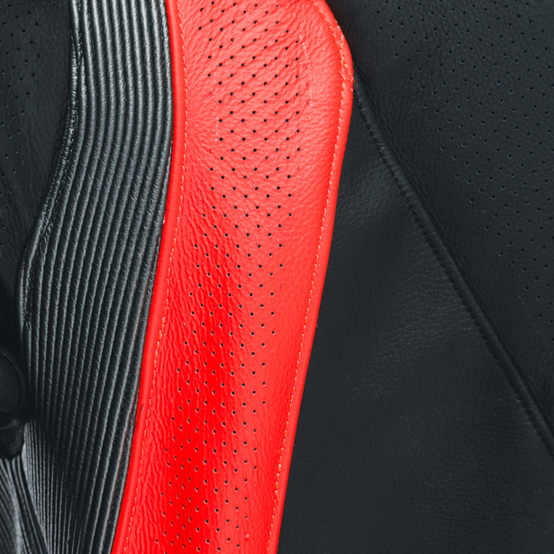 audax-d-zip-1pc-perf-leather-suit image number 14