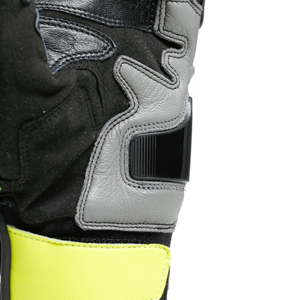 carbon-3-short-gloves-black-charcoal-gray-fluo-yellow image number 8