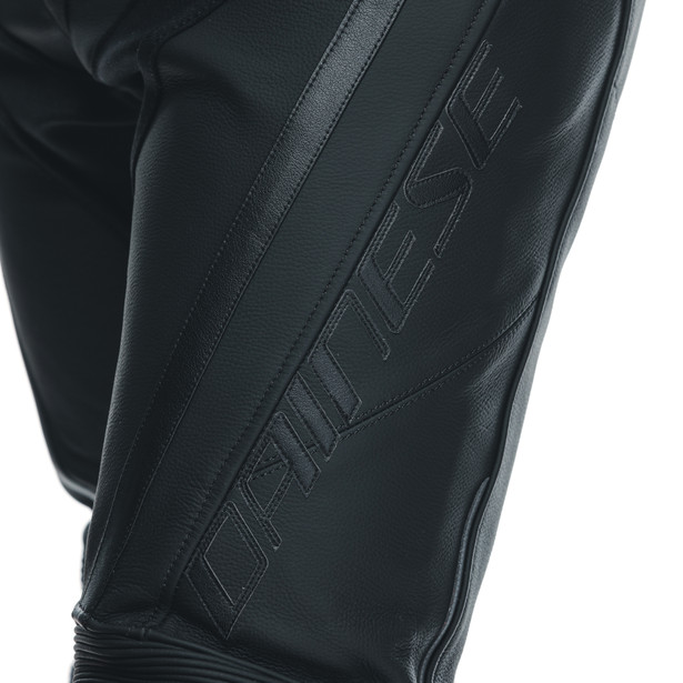 DELTA 4 LEATHER PANTS | Dainese