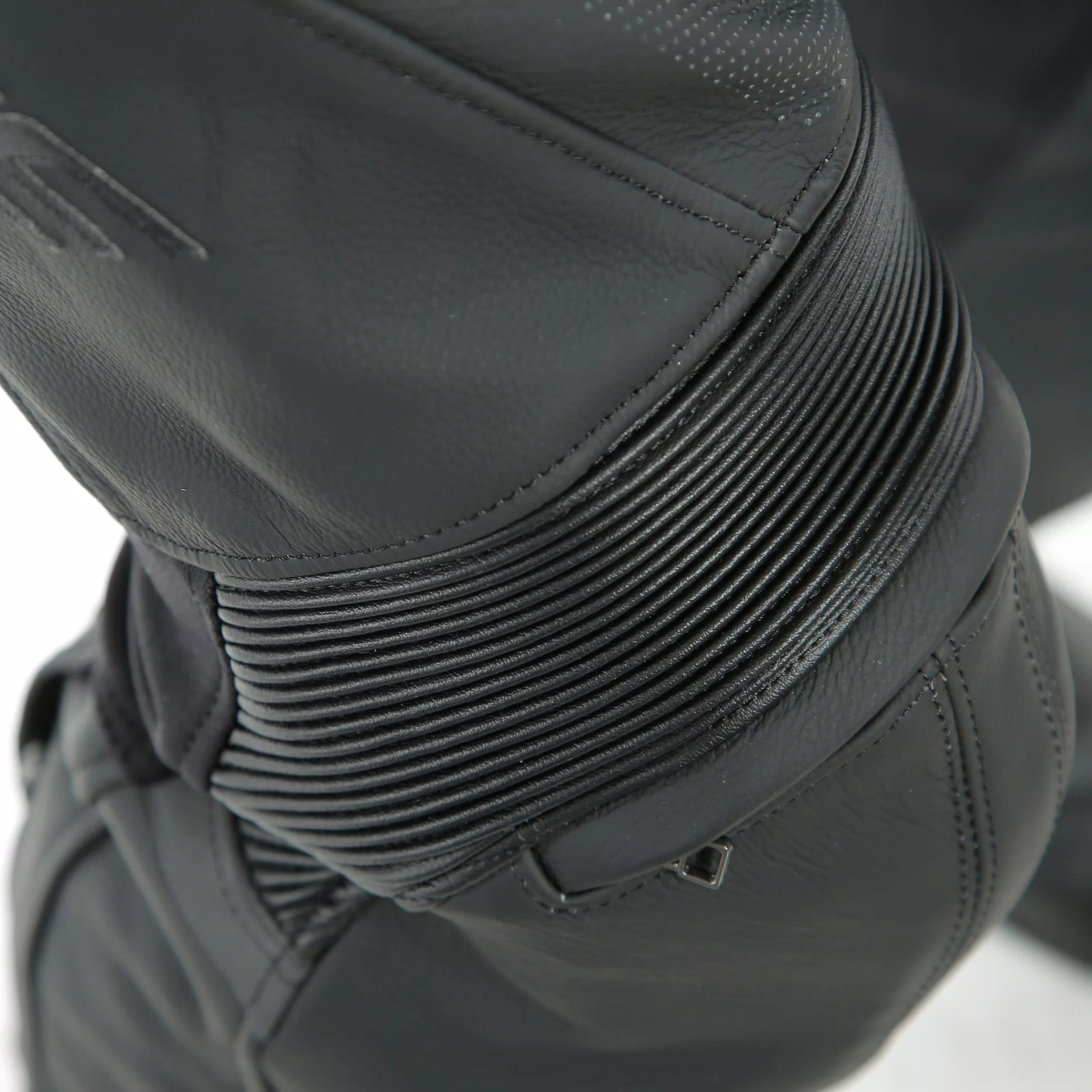 PONY 3 MEN S MOTORCYCLE PERFORATED LEATHER PANTS BLACK MATT Dainese