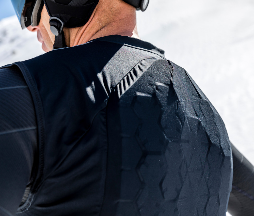 Test protection de ski : la dorsale intégrée Core vest de Dainese