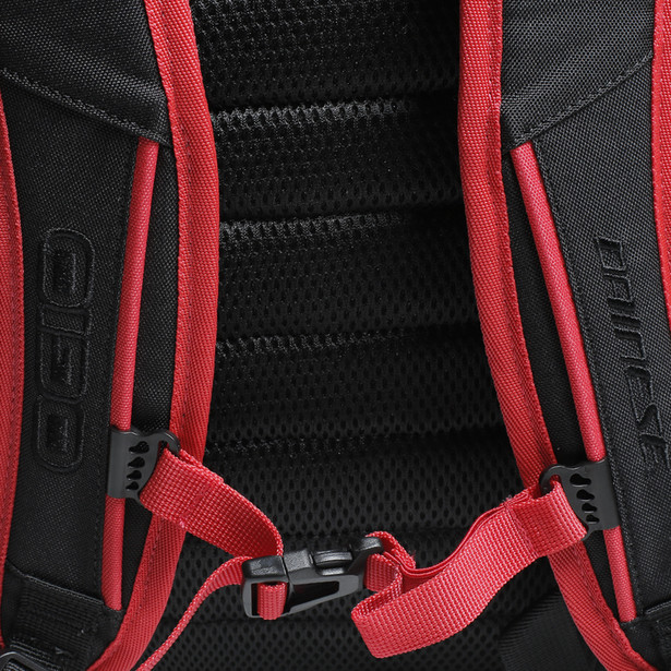 d-quad-backpack-black-red image number 2