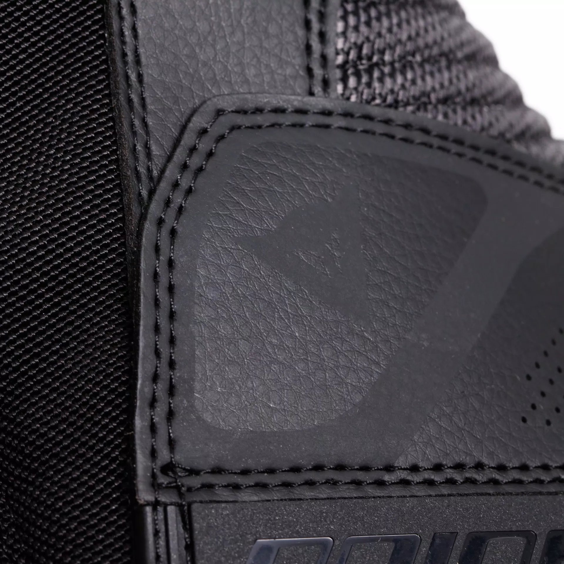 BLACKWING - MEN WATERPROOF GORE-TEX® ANKLE BOOTS
