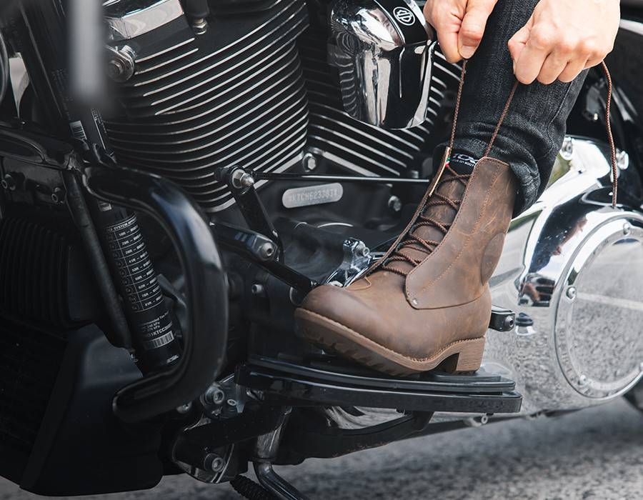 TCX 24/7 Performance: botas deportivas para montar en moto