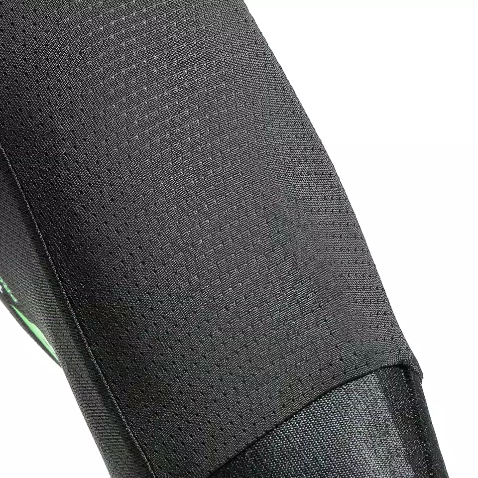 TRAIL SKINS LITE - BIKE KNEE GUARDS | BLACK | Dainese