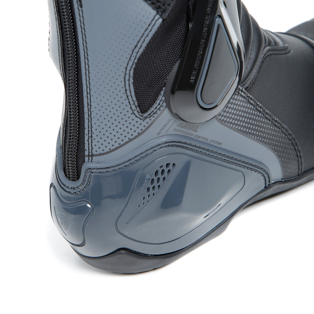 nexus-2-boots image number 23