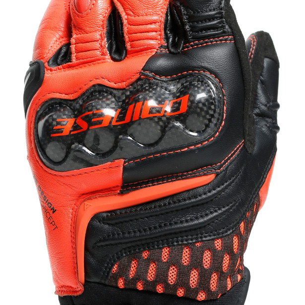 carbon-3-short-gloves-black-fluo-red image number 5