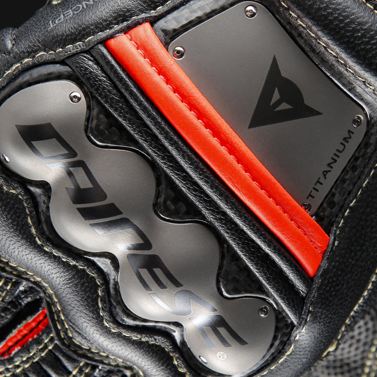 Full Metal 6 Gloves, Leather motorcycle gloves | Dainese