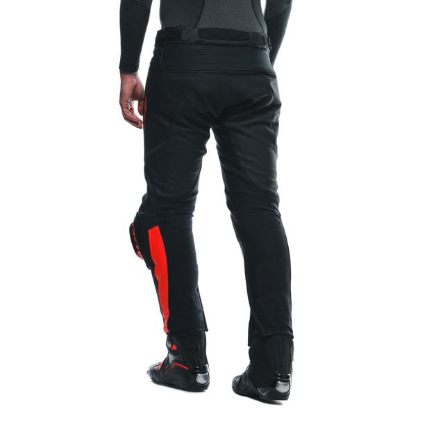 super-speed-pantaloni-moto-in-pelle-uomo-black-red-fluo image number 12