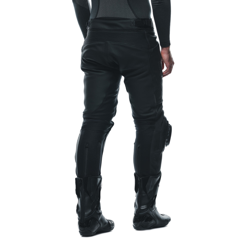 delta-4-pantaloni-moto-conformati-in-pelle-uomo-black-black image number 7