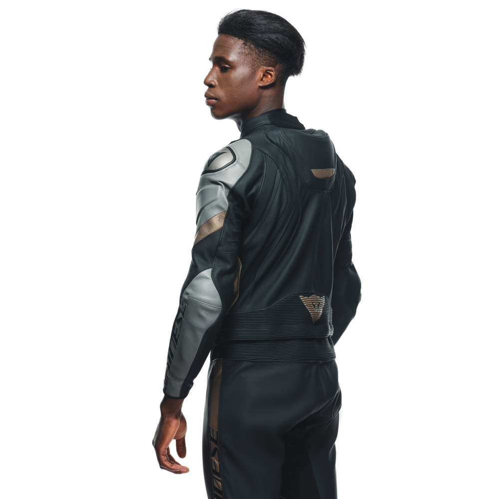 avro-4-leather-2pcs-suit image number 22