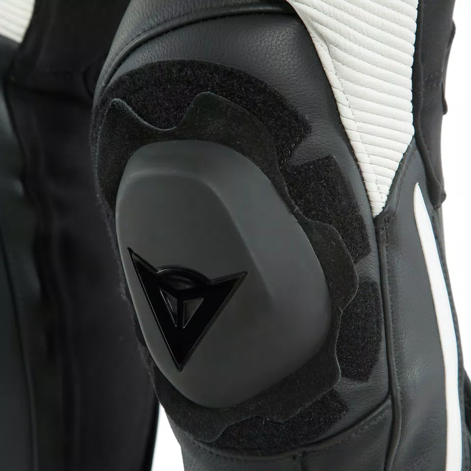 AVRO D-AIR 2PCS SUIT -  - 38