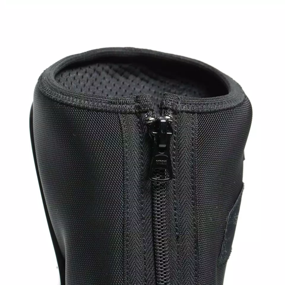 SPORT MASTER GORE-TEX® - MEN'S WATERPROOF MOTORCYCLE BOOTS SPORT MASTER GORE-TEX® - MEN'S WATERPROOF MOTORCYCLE BOOTS