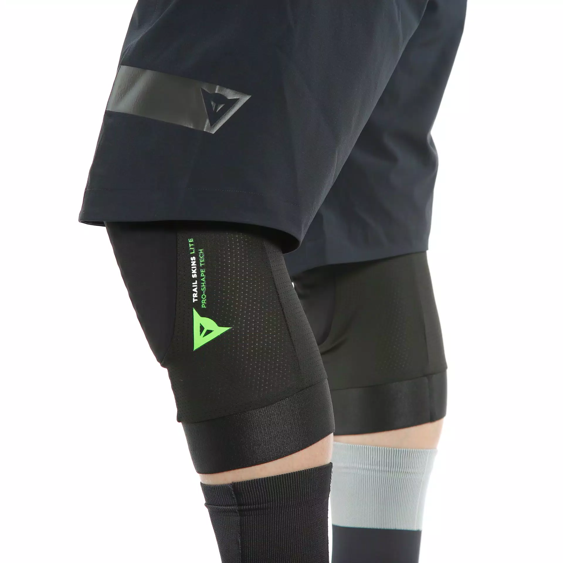 TRAIL SKINS LITE - GENOUILL&Egrave;RE V&Eacute;LO