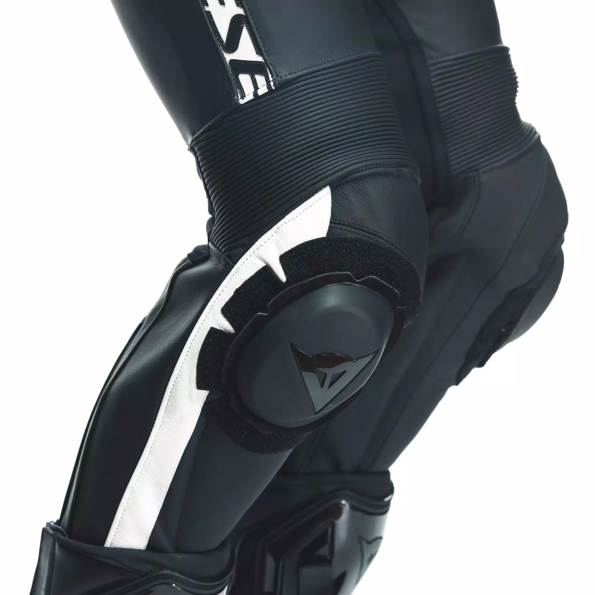 AVRO 4 - MEN'S 2-PIECE MOTORCYCLE LEATHER SUIT (SHORT/TALL)