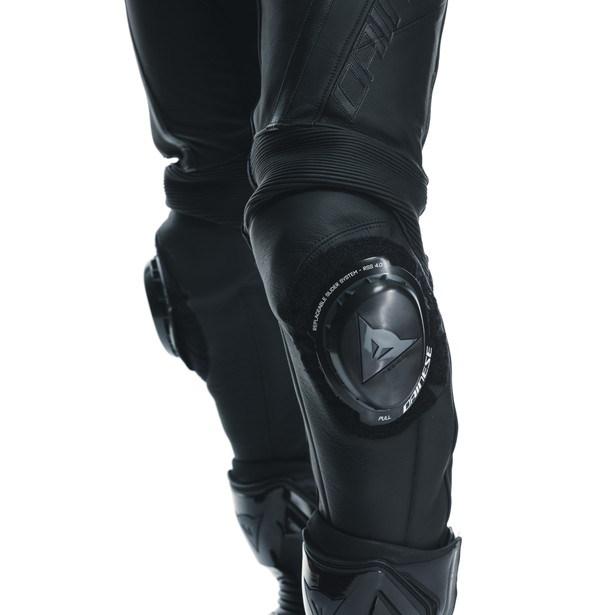 delta-4-leather-pants image number 9