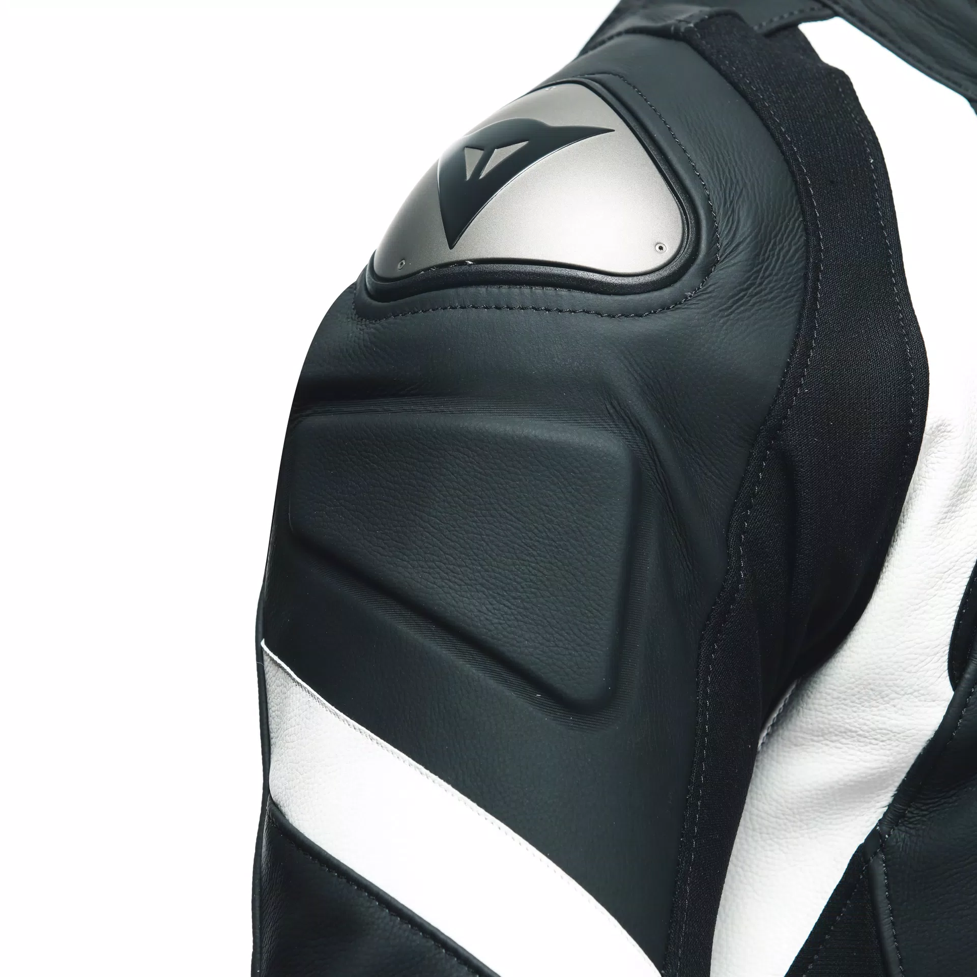 AVRO 4 - MEN'S 2-PIECE MOTORCYCLE LEATHER SUIT (SHORT/TALL)