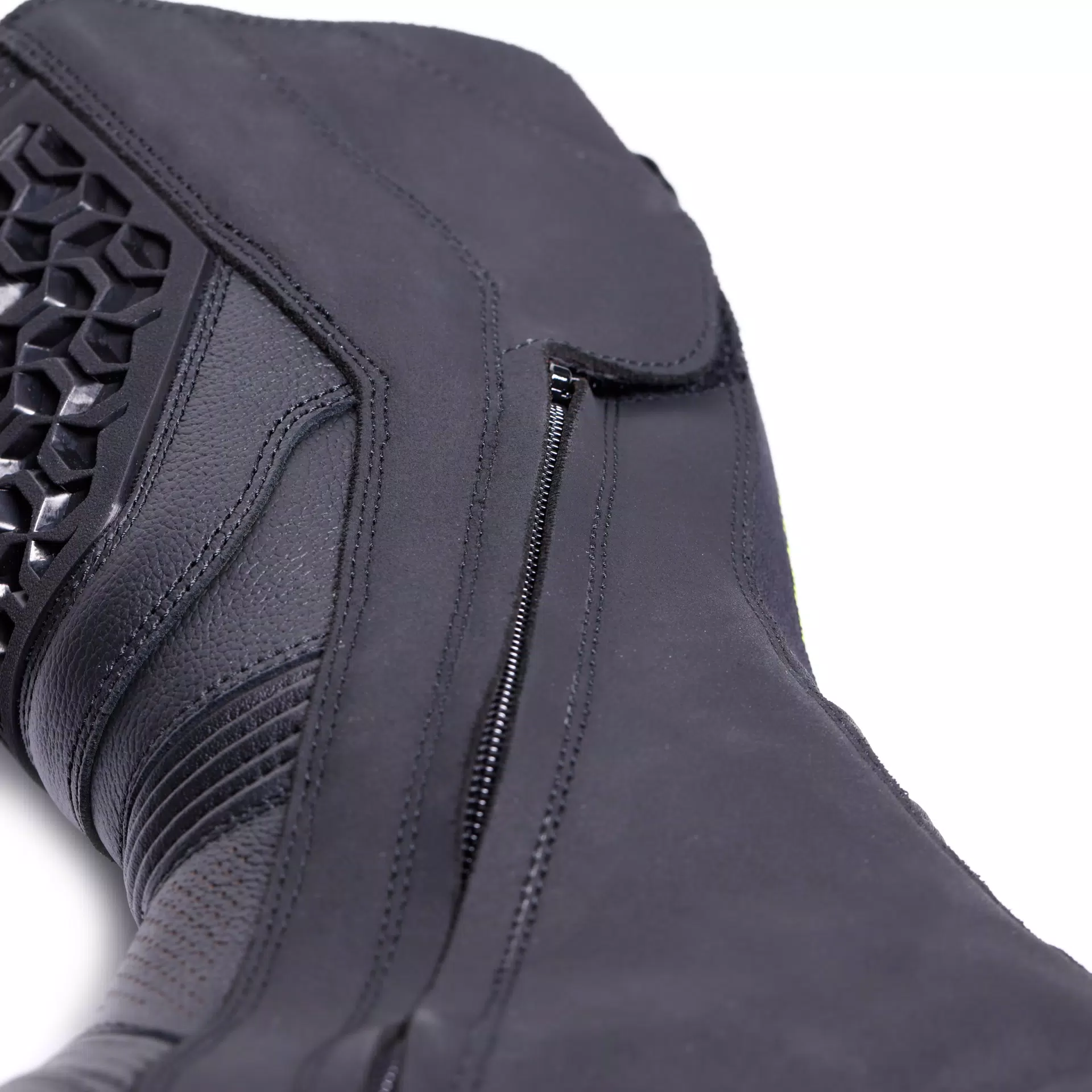 FULCRUM 4 GORE-TEX&reg; - MEN'S WATERPROOF MOTORCYCLE TOURING BOOTS