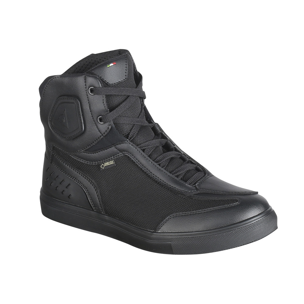 Street Darker GORE-TEX Shoes - GORE-TEX® | Dainese motorcycle shoe