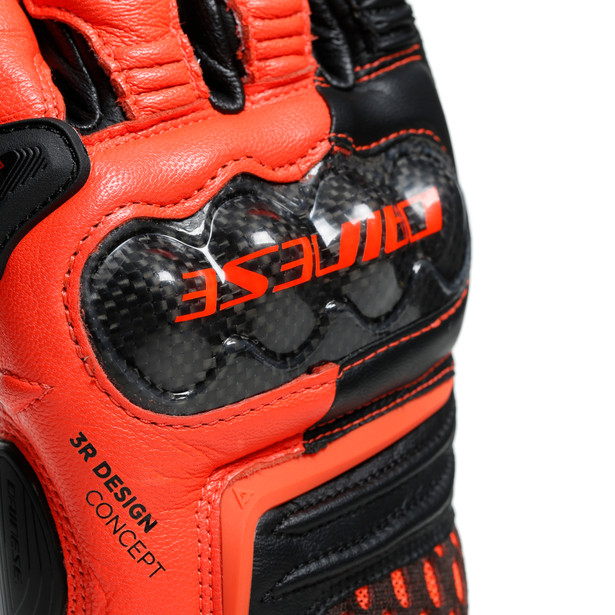 carbon-3-short-gloves-black-fluo-red image number 10