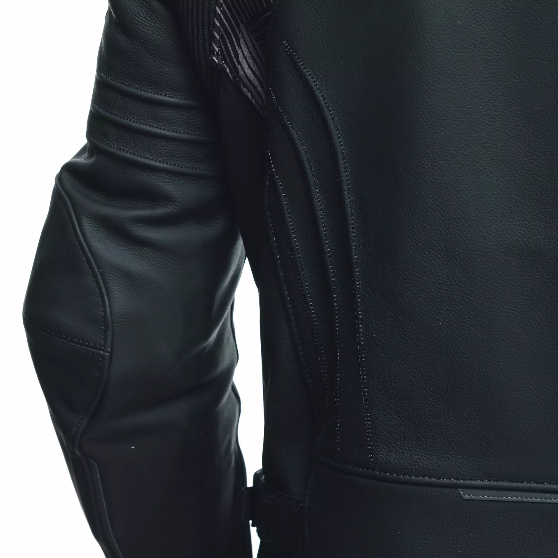 AVRO 5 - MEN'S MOTORCYCLE LEATHER JACKET