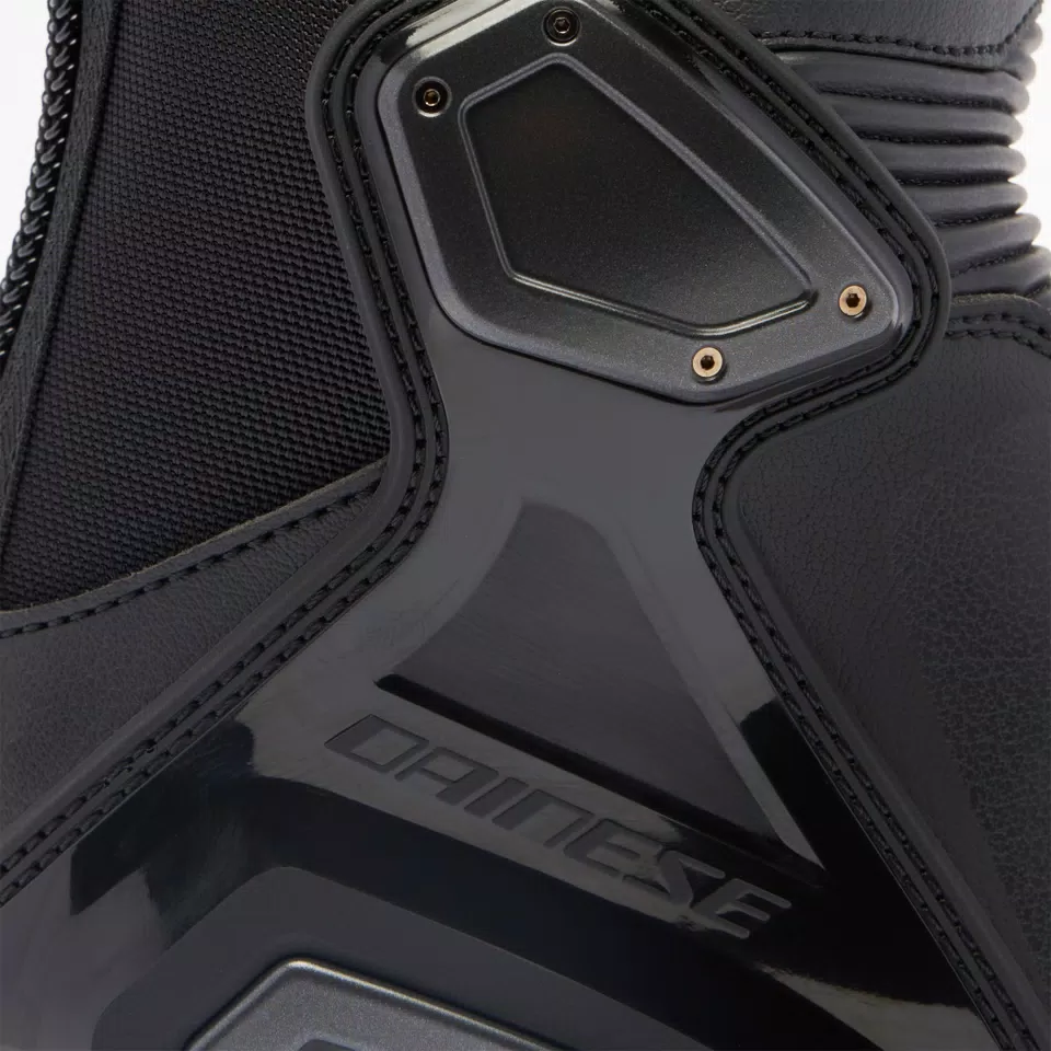 AXIAL 2 BOOTS - BLACK/BLACK - 7