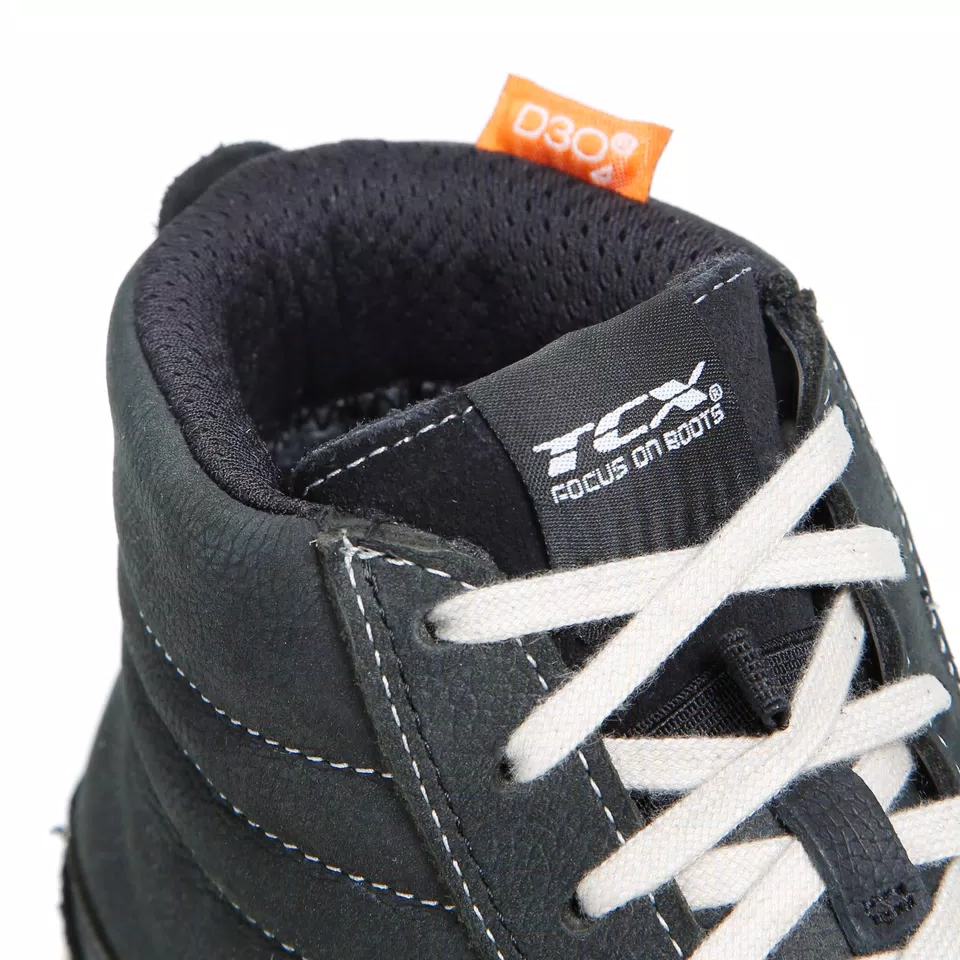STREET 3 WP - BLACK