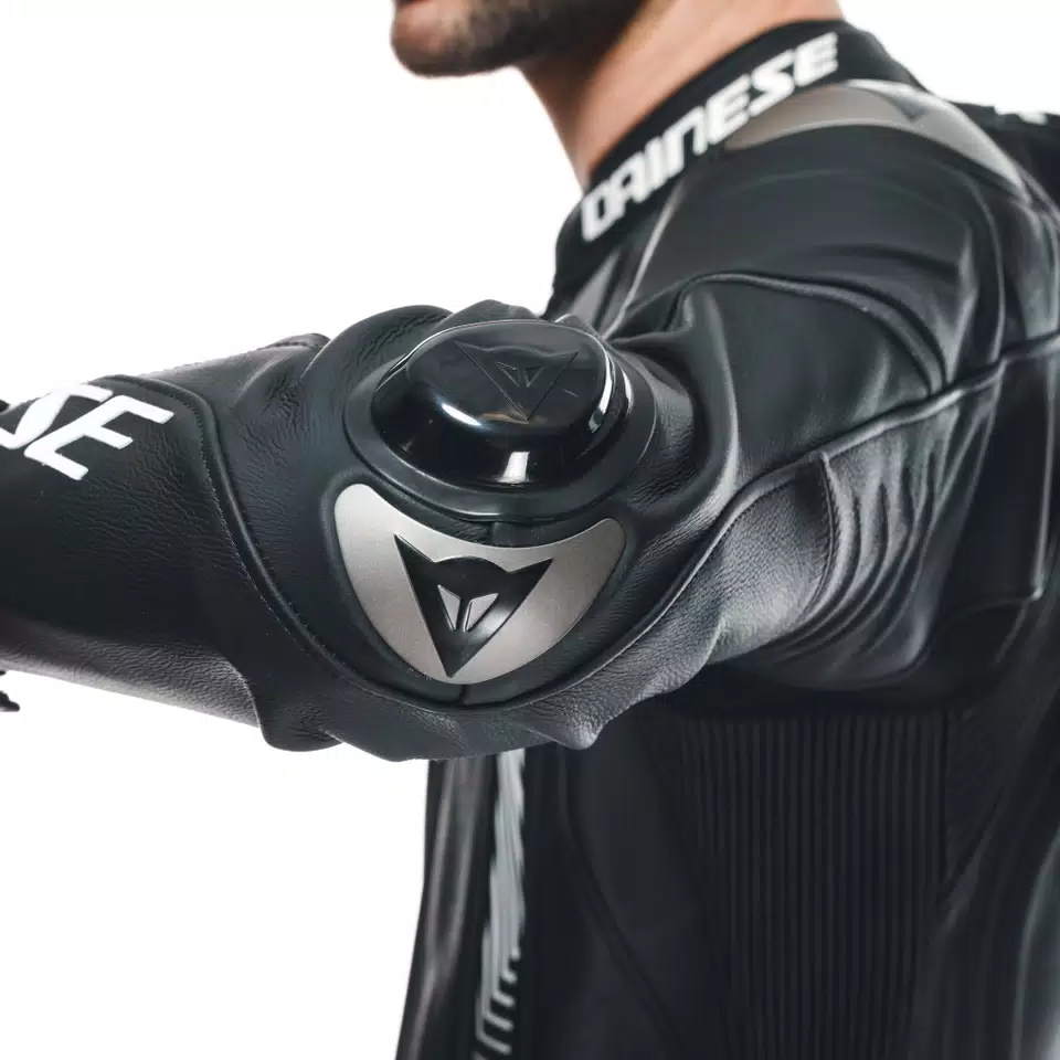 LAGUNA SECA 5 - TUTA MOTO DIVISIBILE IN PELLE PERFORATA UOMO - BLACK/BLACK/WHITE - 11