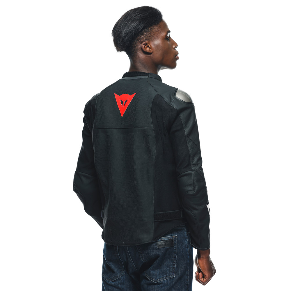 sportiva-giacca-moto-in-pelle-perforata-uomo-black-matt-black-matt-black-matt image number 8