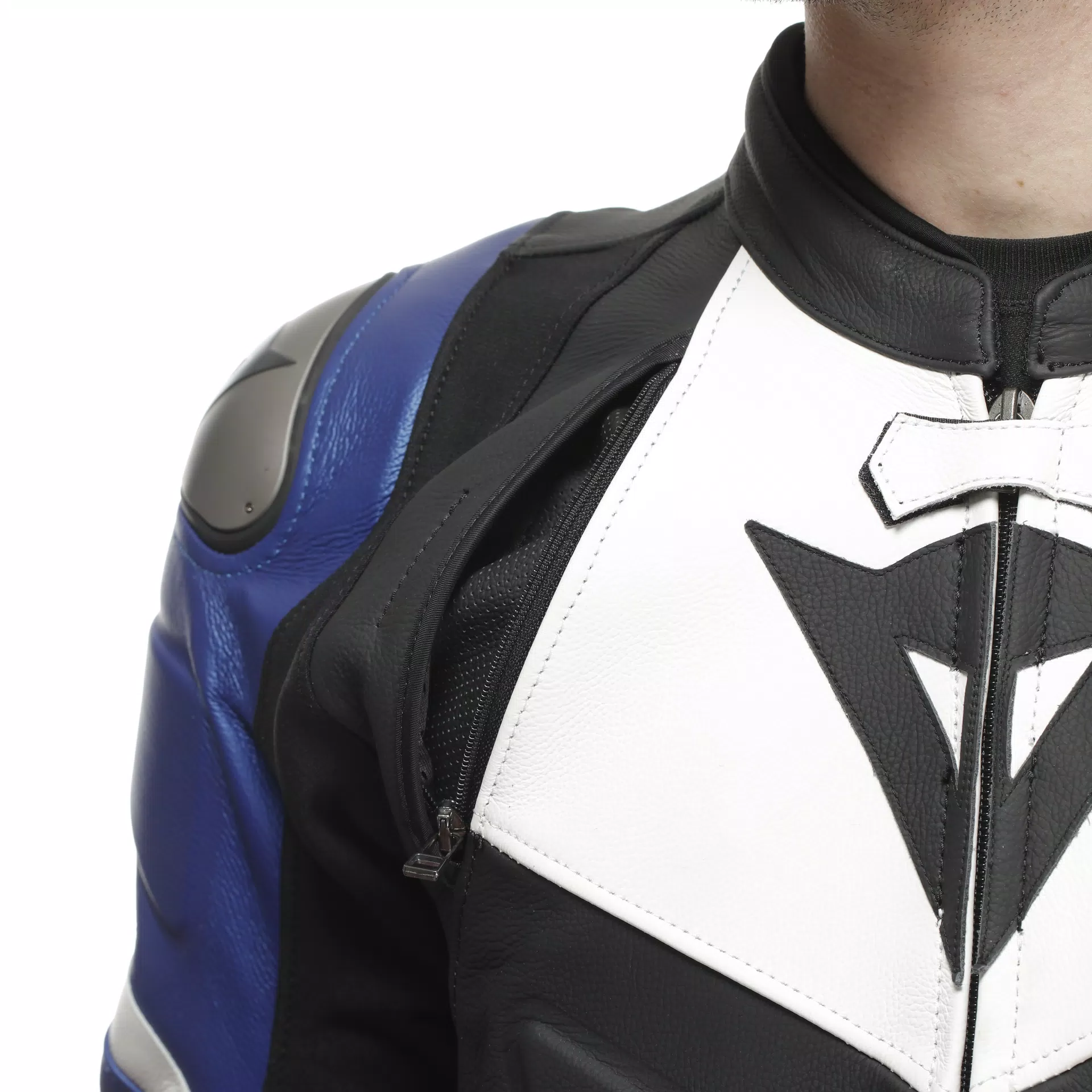 AVRO 4 LEATHER 2PCS SUIT